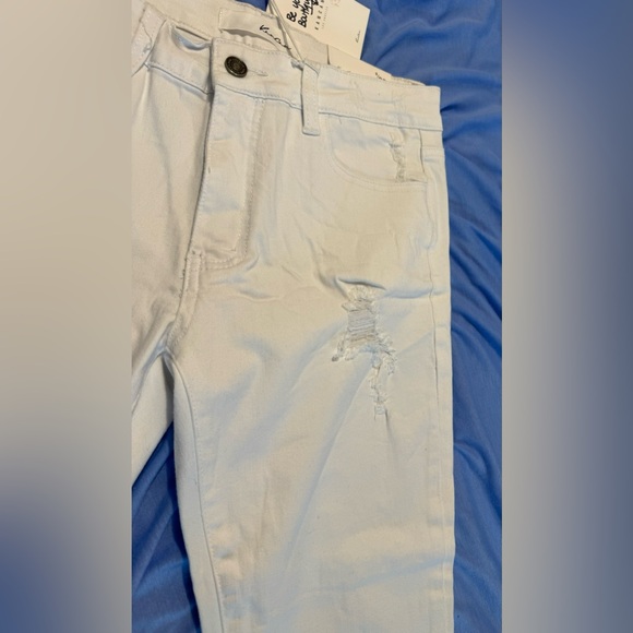 Women’s KanCan 9/28 NWT white distressed ankle length jeans - Picture 3 of 13
